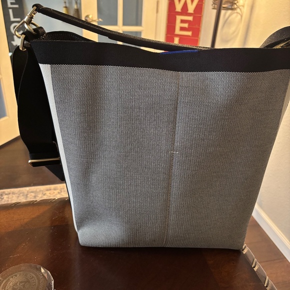 Rothy’s The Bucket Bag - Picture 2 of 4